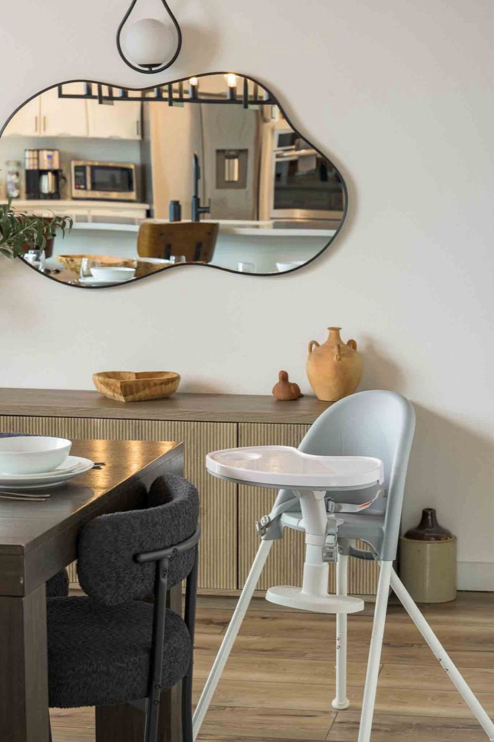 Dining Area — photo 3